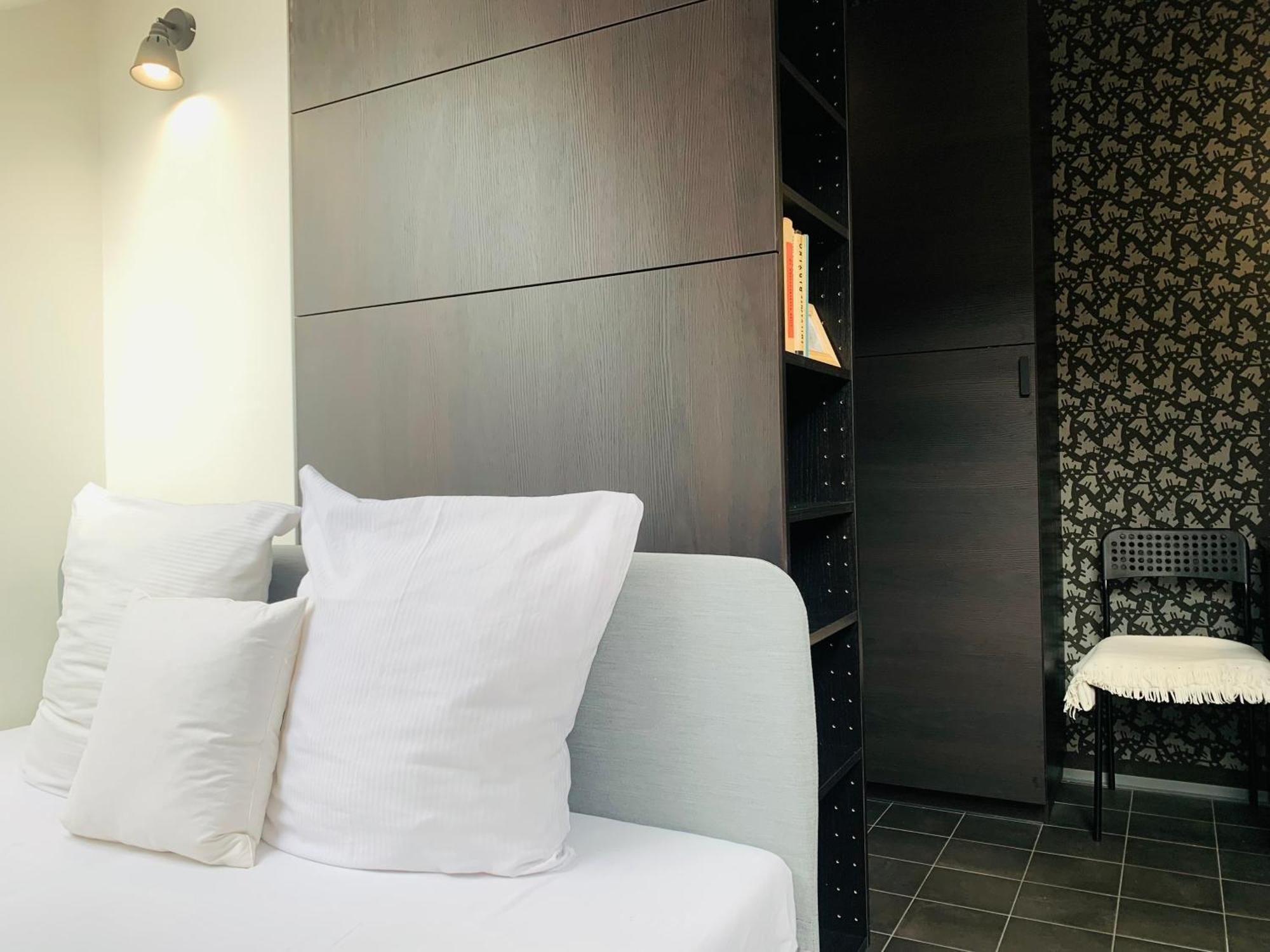Cozy Friendly Place With Free Parking Прага Экстерьер фото